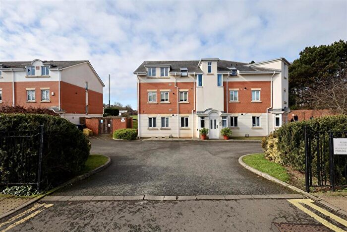 2 Bedroom Apartment To Rent In The Wickets, Moor Road North Gosforth, NE3