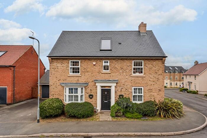 4 Bedroom Detached House For Sale In Rockingham Way, Burton Latimer, NN15