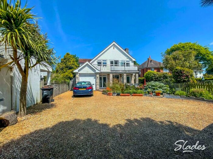 3 Bedroom House To Rent In Avon Run Road, Friars Cliff, Christchurch, BH23