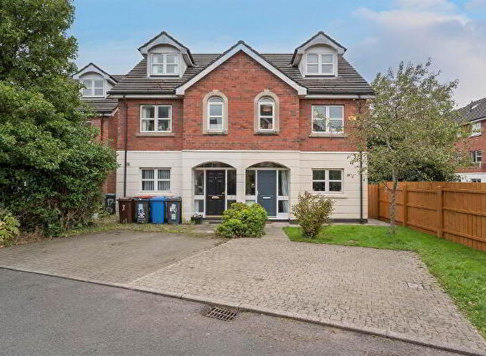 4 Bedroom TownHouse For Sale In Ardenlee Place, Belfast, BT6