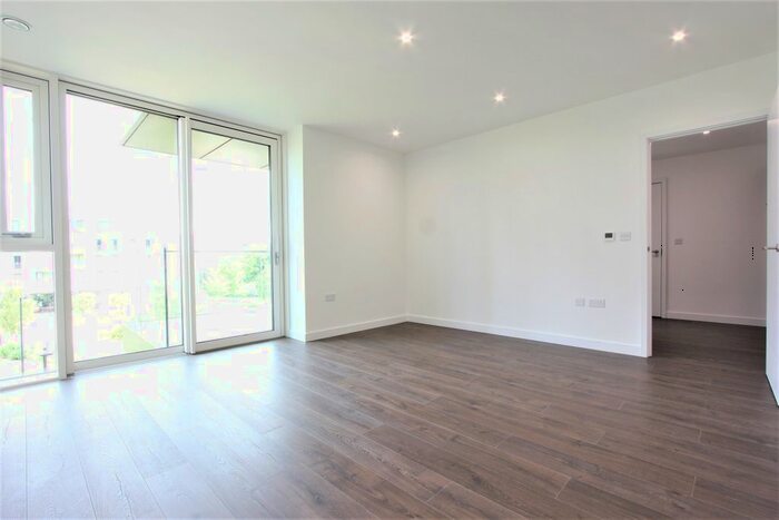 1 Bedroom Flat To Rent In Hartingtons Court, Coster Avenue, London, N4