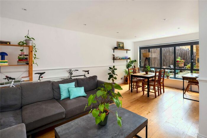 4 Bedroom Terraced House To Rent In Carly Mews, Barnet Grove, London, E2