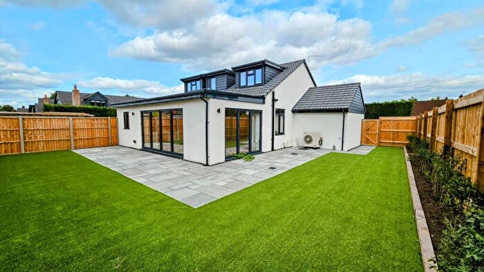 4 Bedroom Detached Bungalow For Sale In Bristol Road, Frampton Cotterell, Bristol, BS36