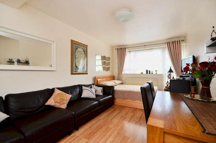 2 Bedroom Flat To Rent In Varndell Street, Euston, London, NW1