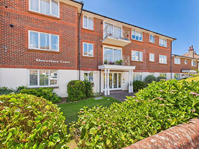 2 Bedroom Flat For Sale In Shrewsbury Court -, Manor Road, Worthing, BN11