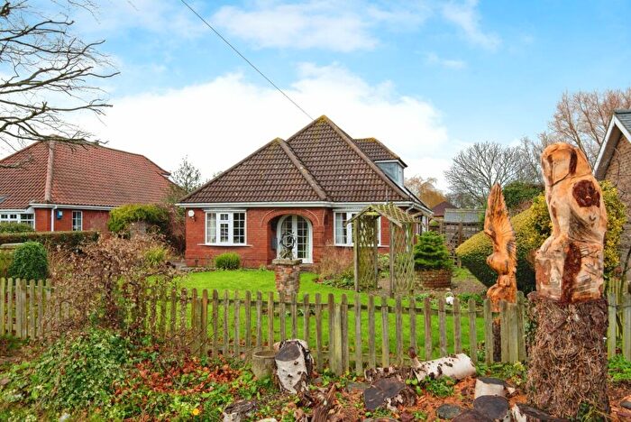 4 Bedroom Bungalow For Sale In Aylesby, Grimsby, Lincolnshire, DN37