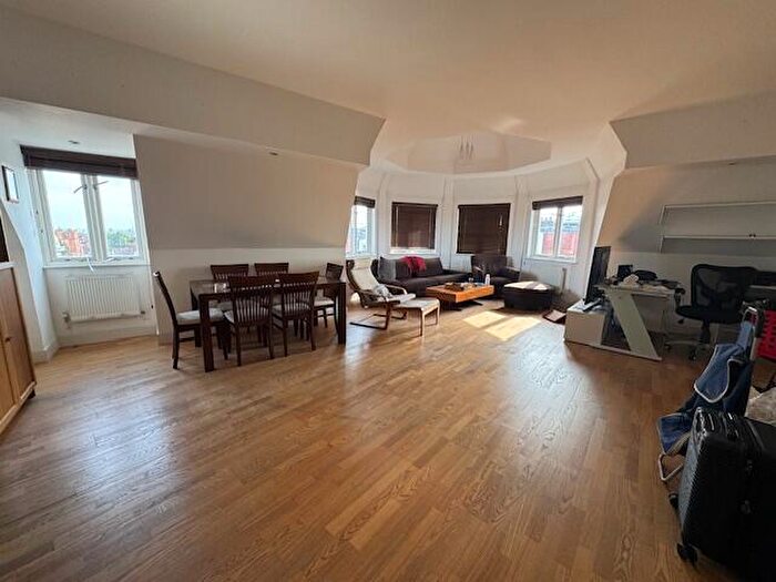 2 Bedroom Flat To Rent In Lymington Mansions, Lymington Road, West Hampstead, NW6