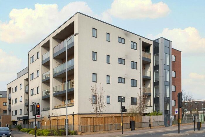 1 Bedroom Flat To Rent In Thornbury Way, Walthamstow, London, E17