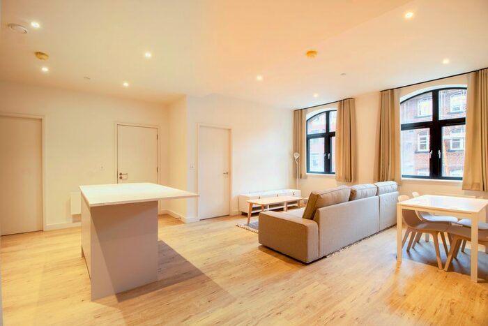 1 Bedroom Flat To Rent In York Place, Leeds, LS1