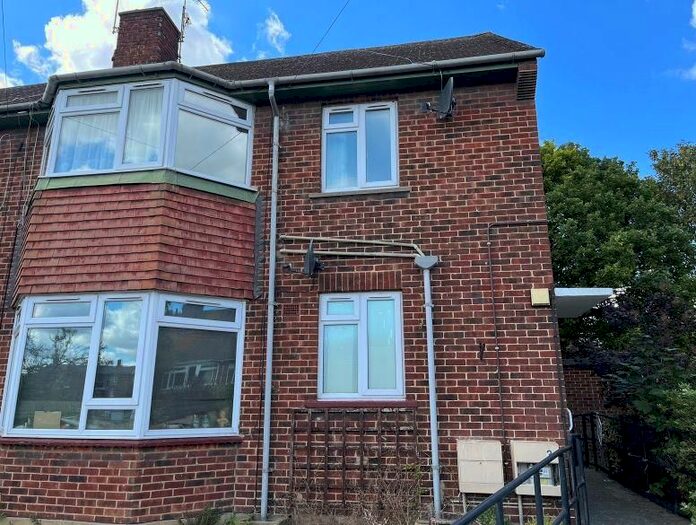 1 Bedroom Flat To Rent In Blake Gardens, Dartford, DA1