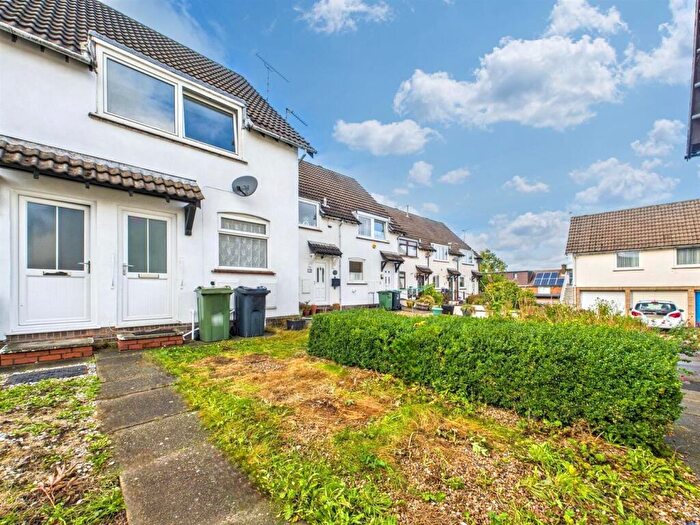 1 Bedroom Flat To Rent In Rowland Court, Alfreton, DE55