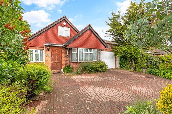 4 Bedroom Detached Bungalow For Sale In Foxhills Close, Ottershaw, KT16