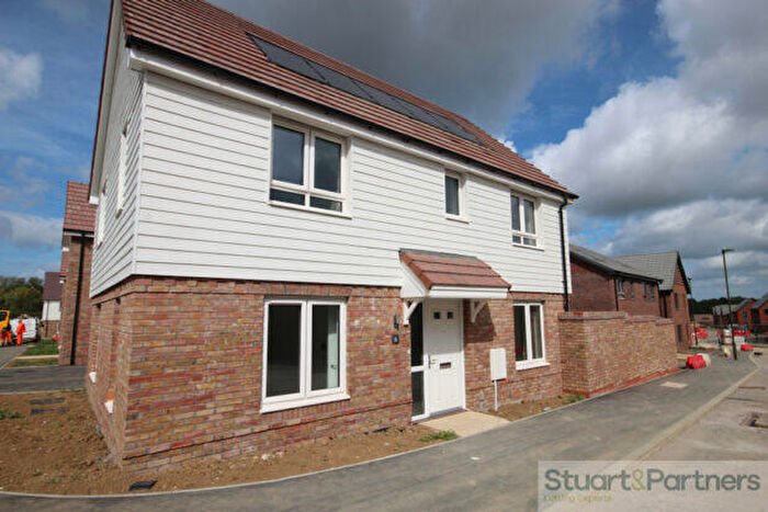 4 Bedroom Detached House To Rent In Bridleside Hassocks, BN6