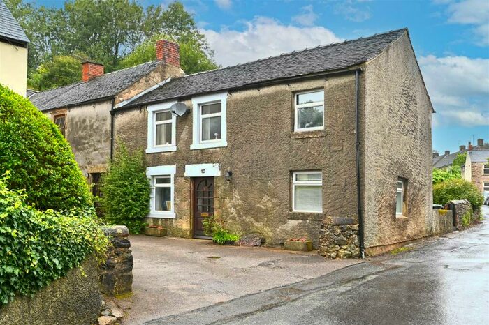 3 Bedroom Semi-Detached House For Sale In High Street, Bonsall, DE4