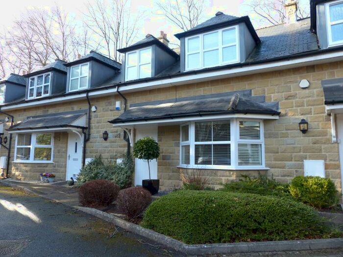 3 Bedroom Mews To Rent In Rombald Grange, Ilkley, LS29