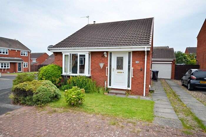 2 Bedroom Bungalow For Sale In Green Hill Walk, South Shields, NE34