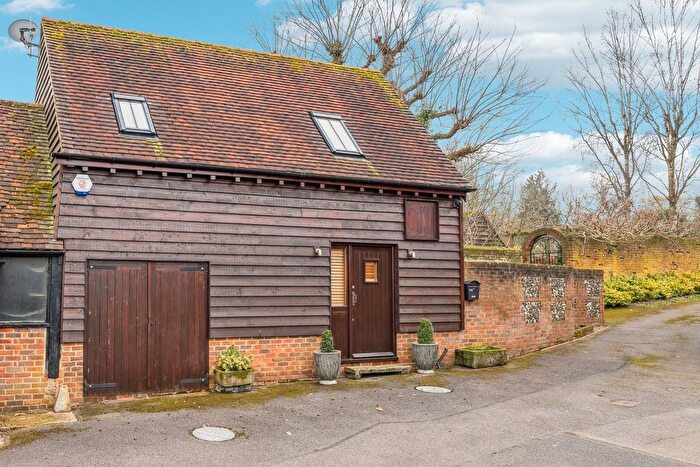 2 Bedroom Detached House For Sale In High Street, Amersham, Buckinghamshire, HP7