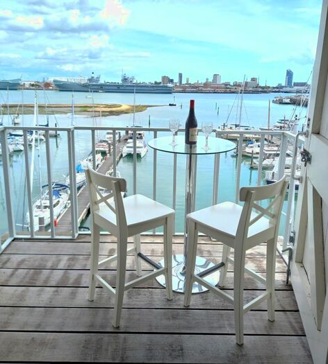 2 Bedroom Property To Rent In Weevil Lane, Gosport, PO12