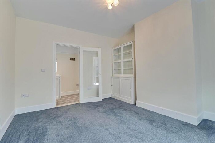 2 Bedroom Bungalow For Sale In South Road, Cosham, Portsmouth, PO6