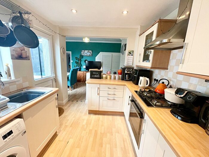 3 Bedroom End Of Terrace House For Sale In Newport Road, Caldicot, Mon., NP26