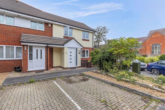 2 Bedroom End Of Terrace House To Rent In Douglas Mews, Southbourne, Bournemouth, BH6