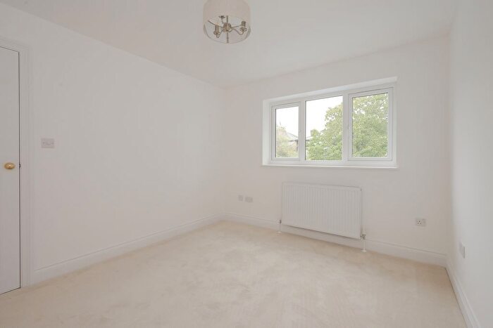 4 Bedroom End Terrace House For Sale In Cecil Road, London, SW19