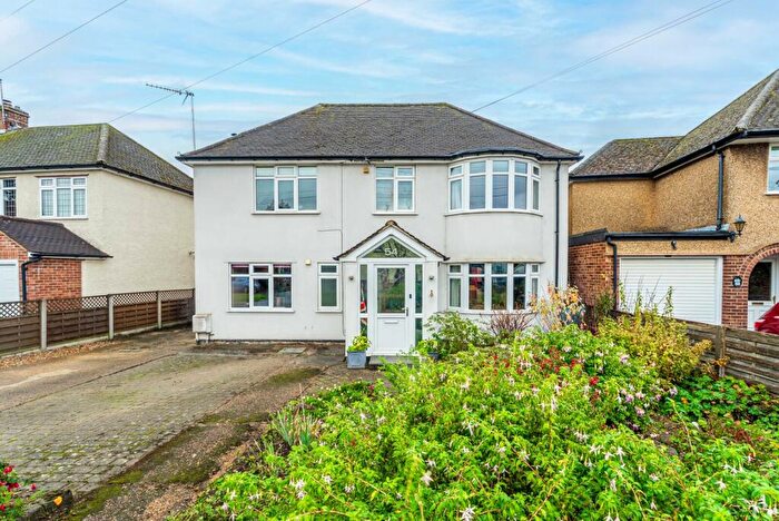 4 Bedroom Detached House For Sale In Bullens Green Lane, Colney Heath, St. Albans, Hertfordshire, AL4