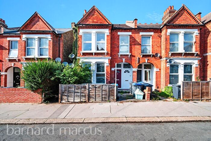2 Bedroom Flat For Sale In Mersham Road, Thornton Heath, CR7