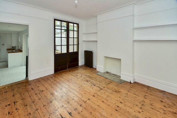 6 Bedroom Semi-Detached House To Rent In Radnor Park Crescent, Folkestone, CT19