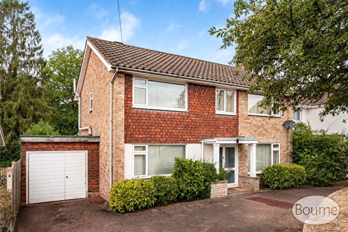 4 Bedroom Detached House For Sale In Bramble Rise, Cobham, Surrey, KT11