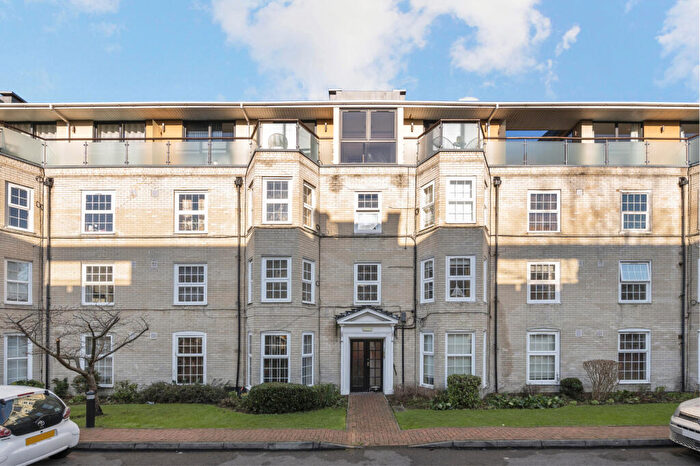 2 Bedroom Apartment For Sale In West Barnes Lane, New Malden, Raynes Park, KT3