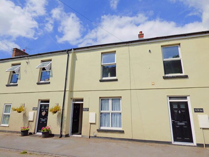 5 Bedroom Property To Rent In Hall Terrace, Ferryside, Carmarthenshire, SA17