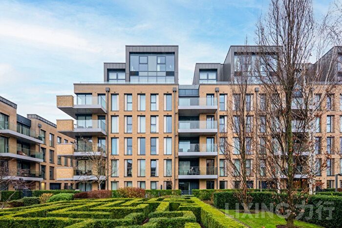1 Bedroom Flat For Sale In Westbourne Apartments, Central Avenue, Fulham, SW6