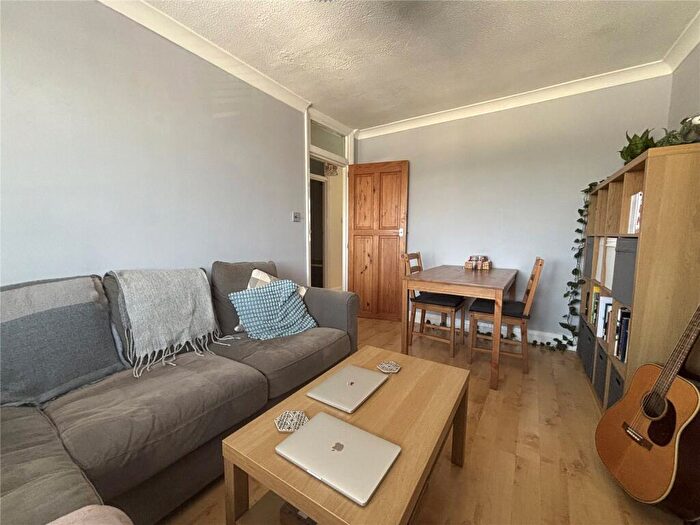 2 Bedroom Apartment For Sale In The Broadway, New Haw, Addlestone, Surrey, KT15
