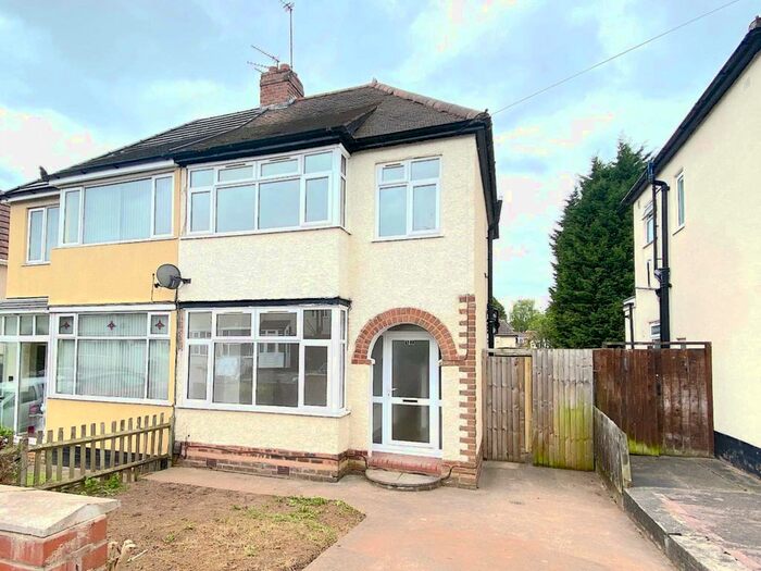 3 Bedroom Semi-Detached House To Rent In Lynton Avenue, Wolverhampton, WV6