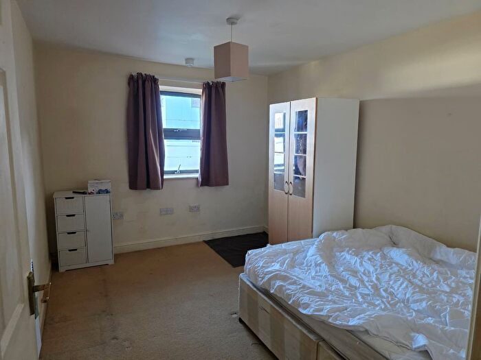 1 Bedroom Flat For Sale In Maltings Close, London, E3