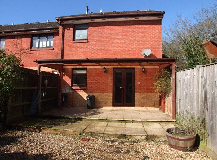1 Bedroom Terraced House To Rent In Bolwell Close, Twyford, Reading, Berkshire, RG10