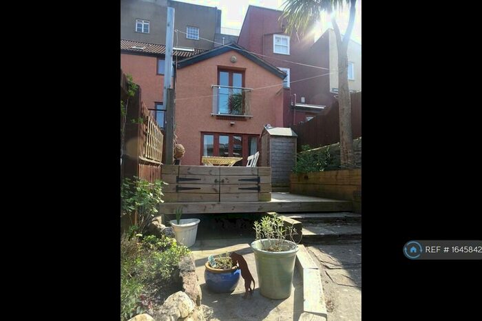 2 Bedroom Terraced House To Rent In Wellington Lane, Bristol, BS6