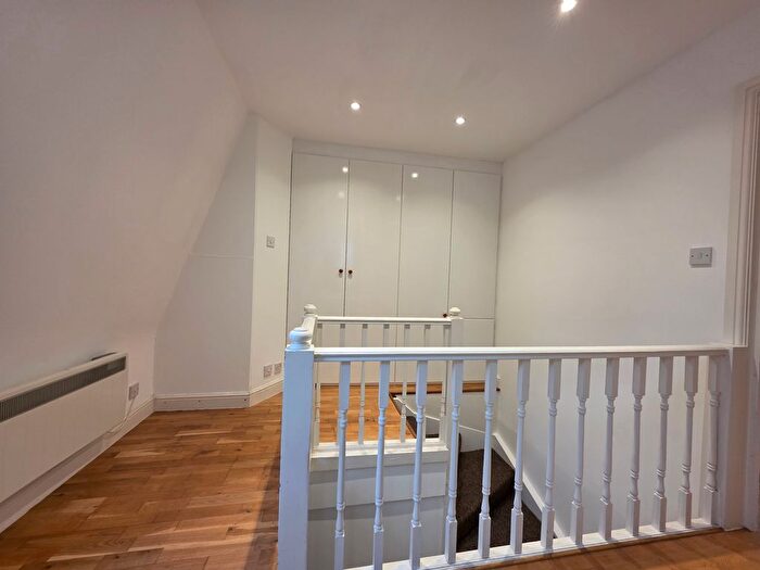 1 Bedroom Studio To Rent In Shoreditch High Street, London, E1