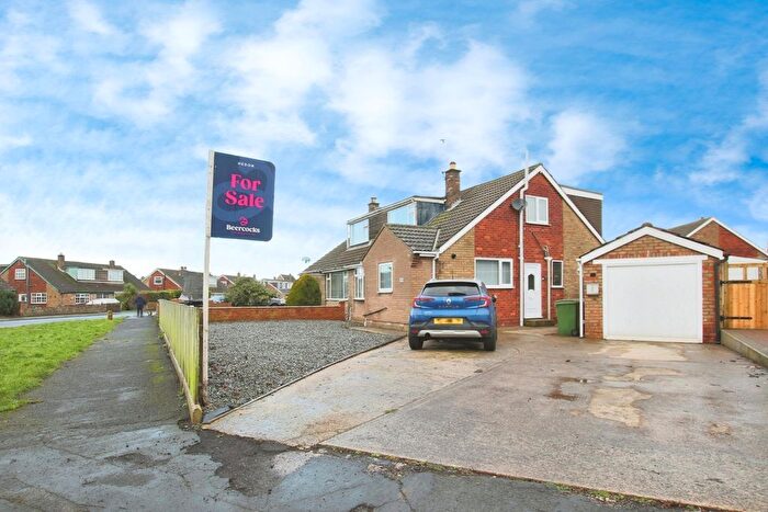 4 Bedroom Semi-Detached Bungalow For Sale In Marritt Way, Keyingham, Hull, HU12