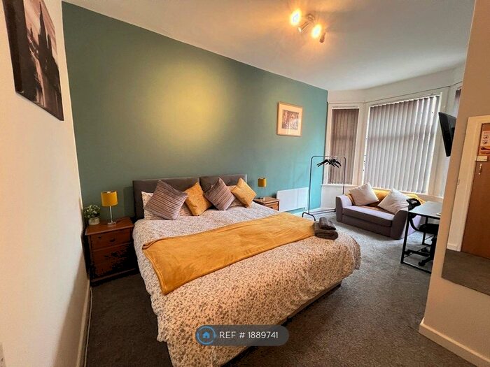 Studio To Rent In Manor Road, Coventry, CV1