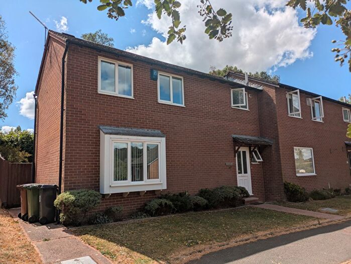 3 Bedroom Semi-detached House For Sale In Widecombe Way, Exeter, EX4