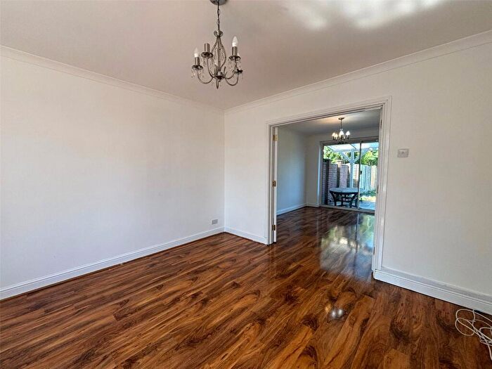 4 Bedroom Semi-Detached House To Rent In Smiths Lane, SL4