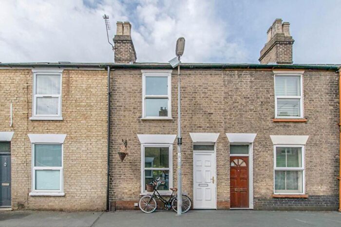 2 Bedroom Terraced House To Rent In York Street, Cambridge, CB1