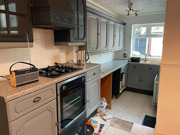 3 Bedroom Terraced House To Rent In Mansfield Road, Sutton In Ashfield, NG17