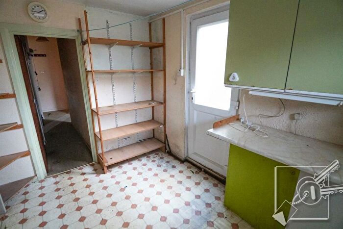 1 Bedroom Flat For Sale In Dover Road East, Gravesend, DA11