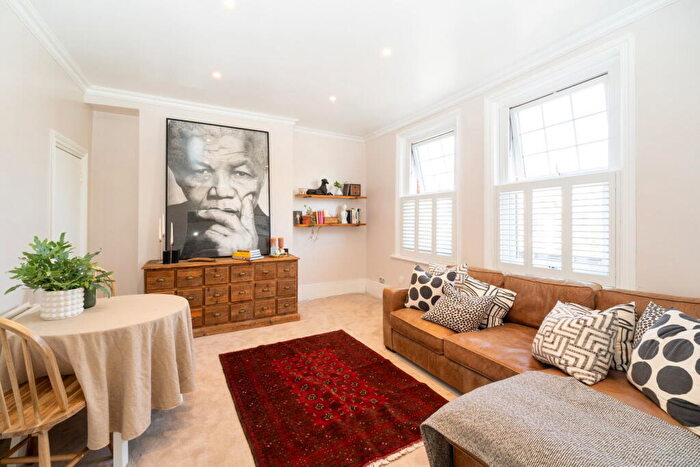 3 Bedroom Flat For Sale In Hermon Hill, London, E11