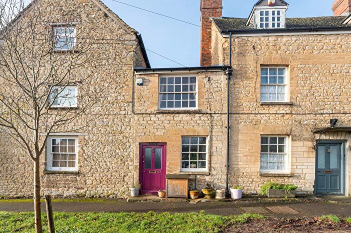 2 Bedroom Cottage For Sale In Elm Cottage, Manor Road, Woodstock, OX20