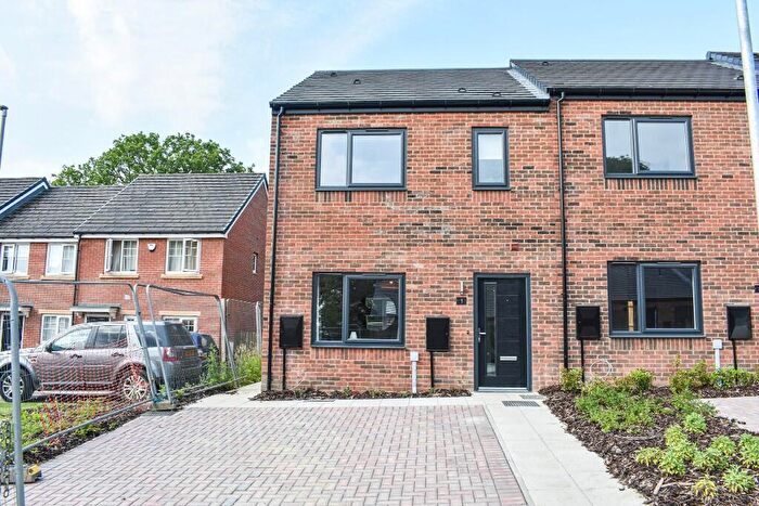 3 Bedroom Terraced House To Rent In Ridding Road, DH7