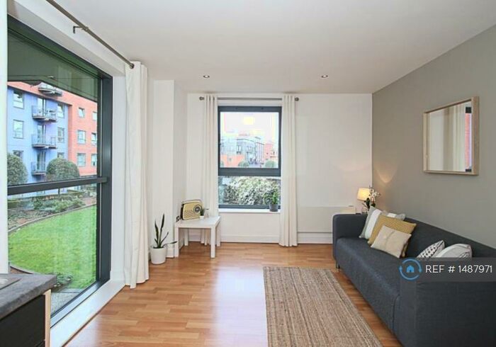 1 Bedroom Flat To Rent In West One, Sheffield, S1